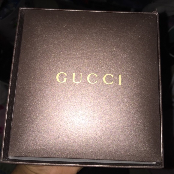Authentic Gucci comes with box